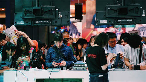 （現場試玩玩傢照片）